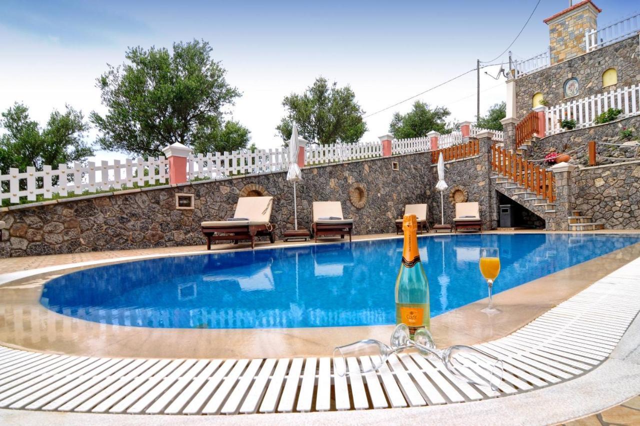 Angela Pool Apartments Agios Georgios Pagon Ngoại thất bức ảnh